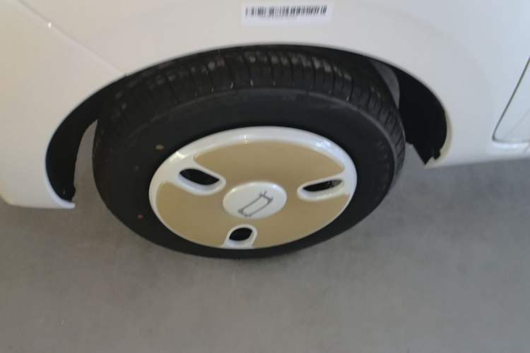 Used Bestune Pony 2026 222km Colorful Horse Left Front Wheel Hub