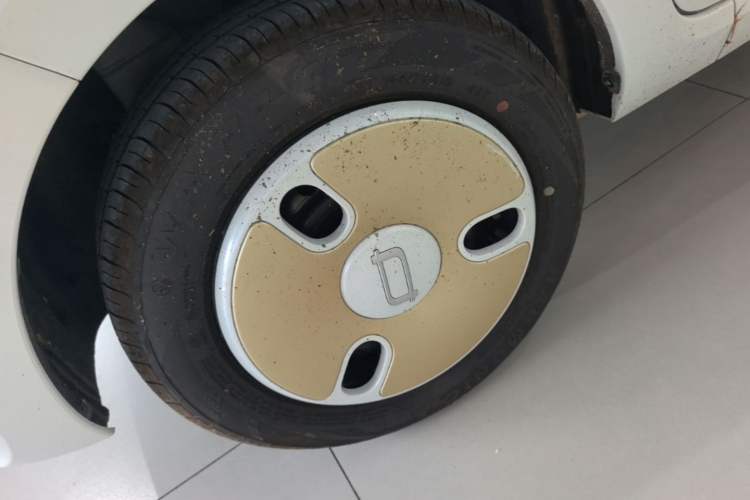 Used Bestune Pony 2026 222km Colorful Horse Left Front Wheel Hub