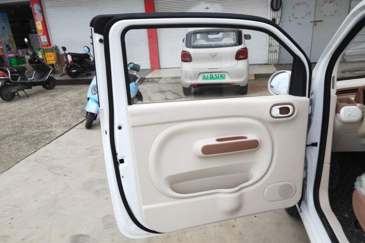 Used Bestune Pony 2026 Model 222km Cute Horse Plus Left Rear Door Interior