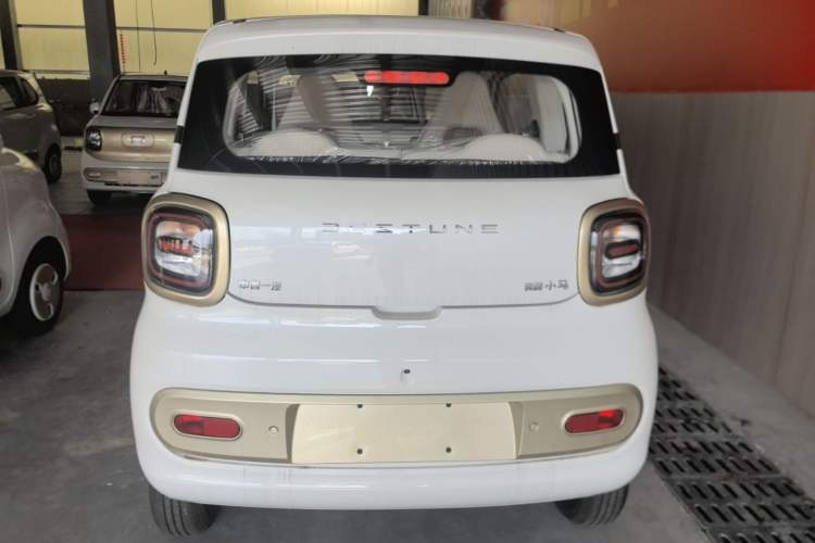 Used Bestune Pony 2026 222km Colorful Horse Rear