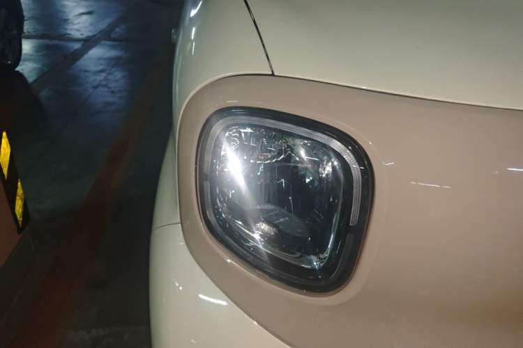Used Bestune Pony 2026 222km Colorful Horse Right Front Headlight