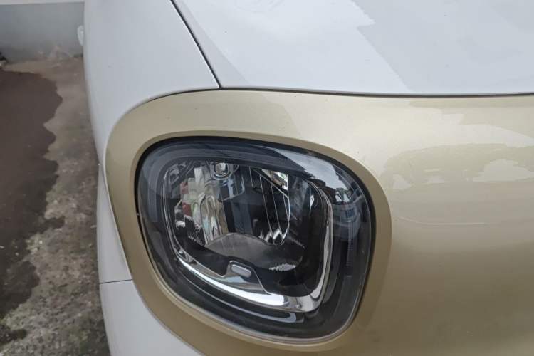 Used Bestune Pony 2026 222km Colorful Horse Right Front Headlight