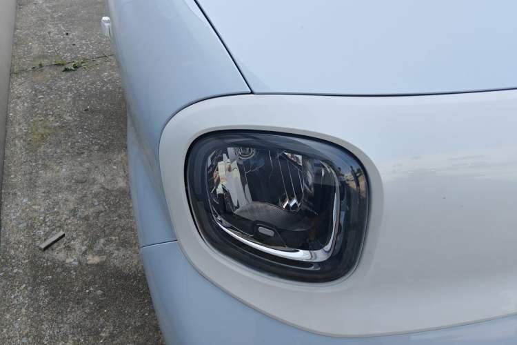 Used Bestune Pony 2026 222km Colorful Horse Right Front Headlight