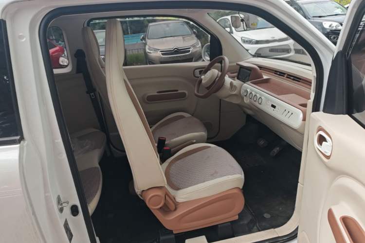 Used Bestune Pony 2026 Model 222km Cute Horse Right Front Seat
