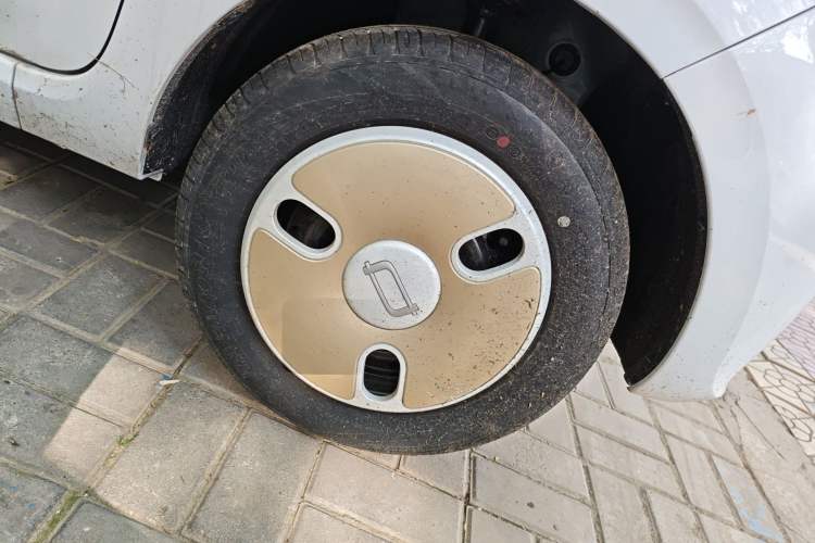 Used Bestune Pony 2026 222km Colorful Horse Right Front Wheel Hub