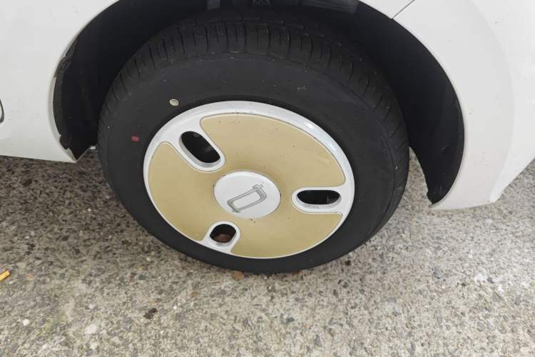 Used Bestune Pony 2026 222km Colorful Horse Right Front Wheel Hub