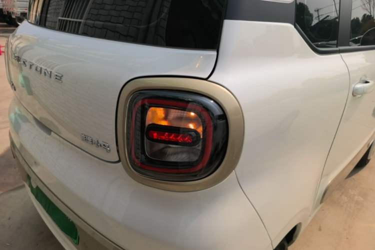 Used Bestune Pony 2026 Model 222km Cute Horse Plus Right Rear Taillight
