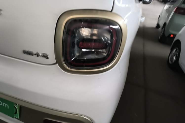 Used Bestune Pony 2026 Model 222km Cute Horse Plus Right Rear Taillight
