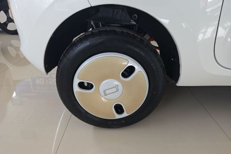 Used Bestune Pony 2026 222km Colorful Horse Right Rear Wheel Hub