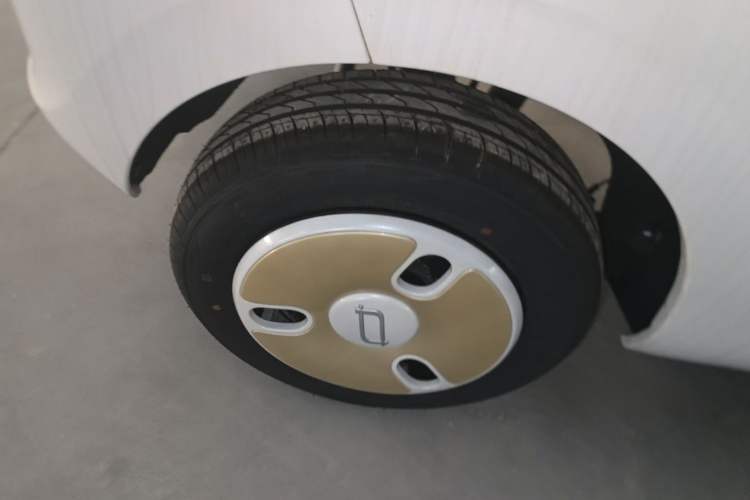 Used Bestune Pony 2026 222km Colorful Horse Right Rear Wheel Hub