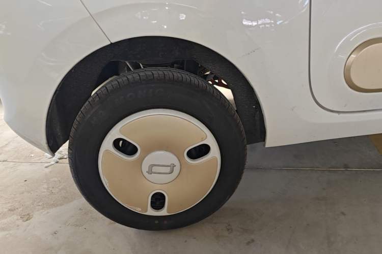 Used Bestune Pony 2026 Model 222km Cute Horse Right Rear Wheel Hub