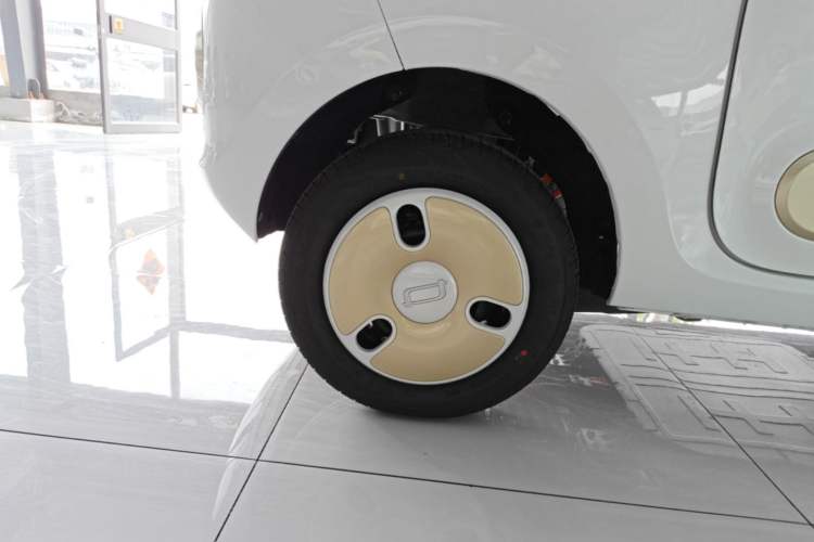 Used Bestune Pony 2026 222km Colorful Horse Right Rear Wheel Hub