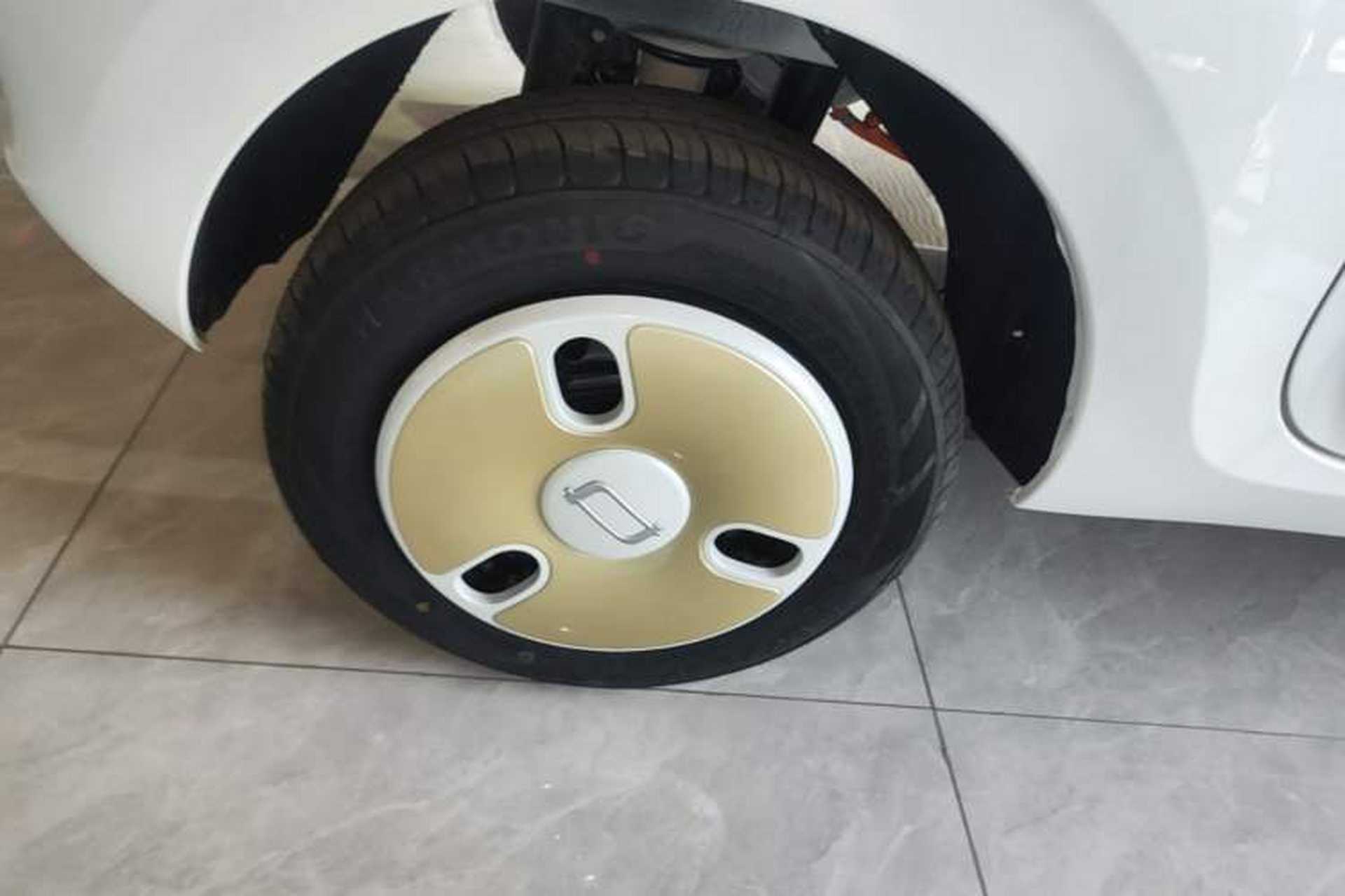 Used Bestune Pony 2026 222km Colorful Horse Right Rear Wheel Hub
