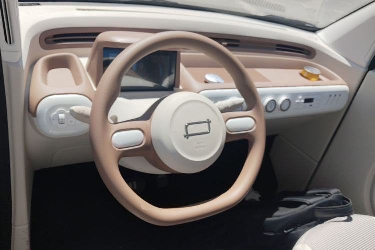Used Bestune Pony 2026 222km Colorful Horse Steering Wheel