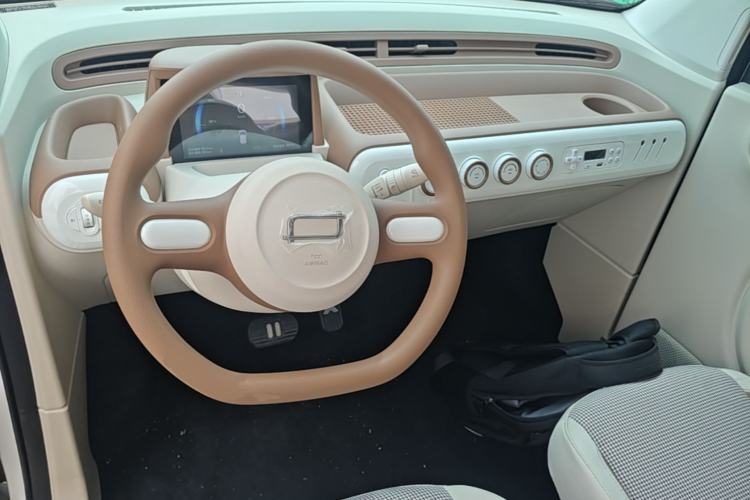 Used Bestune Pony 2026 Model 222km Cute Horse Plus Steering Wheel