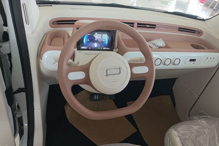 Used Bestune Pony 2026 222km Colorful Horse Steering Wheel