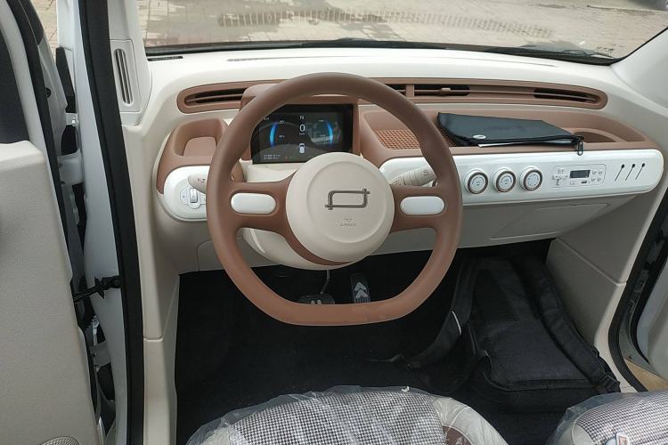 Used Bestune Pony 2026 Model 222km Cute Horse Plus Steering Wheel