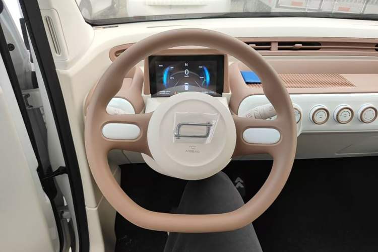 Used Bestune Pony 2026 222km Colorful Horse Steering Wheel