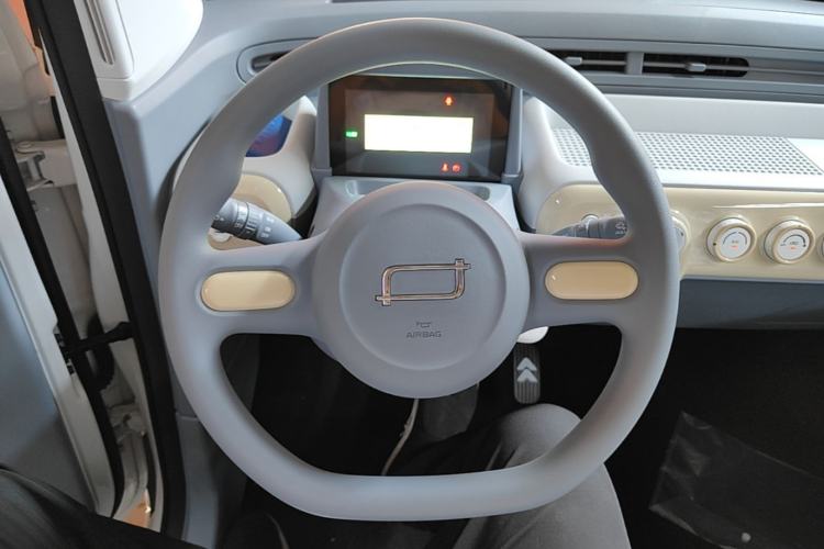 Used Bestune Pony 2026 Model 222km Cute Horse Steering Wheel