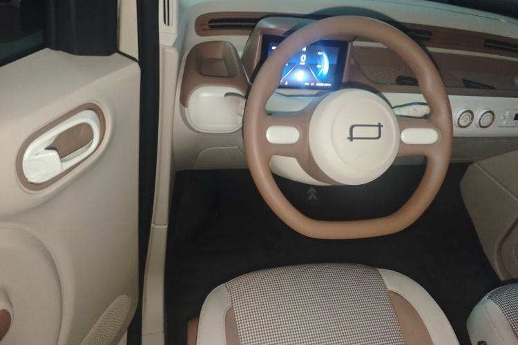 Used Bestune Pony 2026 222km Colorful Horse Steering Wheel