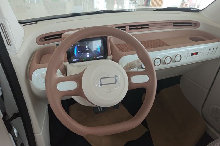 Used Bestune Pony 2026 222km Colorful Horse Steering Wheel