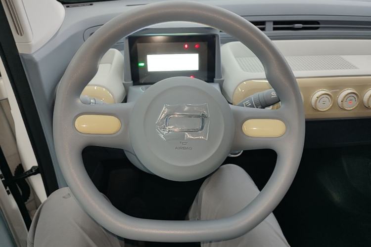 Used Bestune Pony 2026 Model 222km Cute Horse Steering Wheel