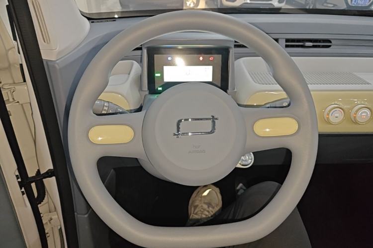 Used Bestune Pony 2026 Model 222km Cute Horse Steering Wheel