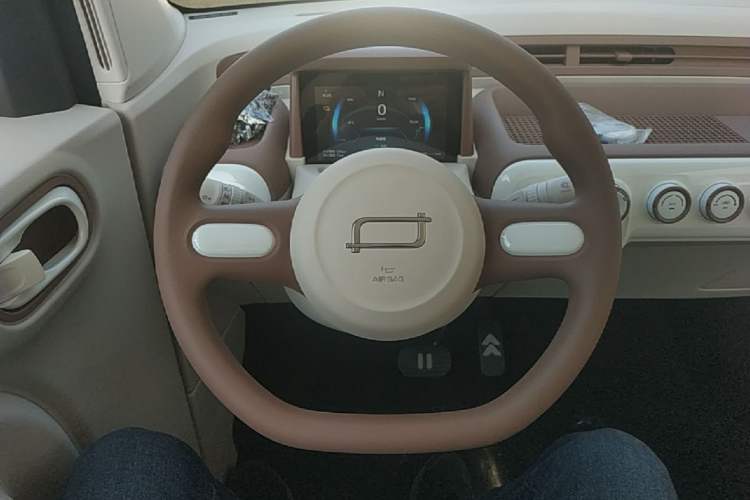 Used Bestune Pony 2026 222km Colorful Horse Steering Wheel