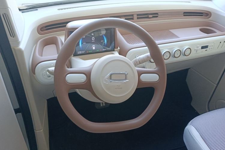 Used Bestune Pony 2026 222km Colorful Horse Steering Wheel