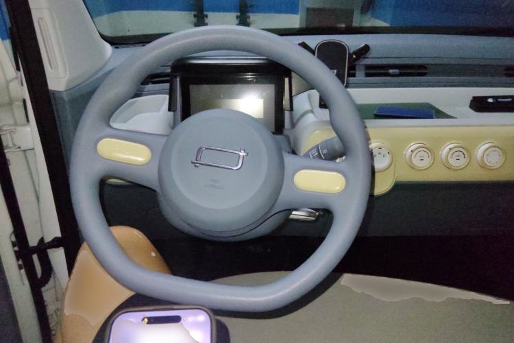 Used Bestune Pony 2026 Model 222km Cute Horse Steering Wheel