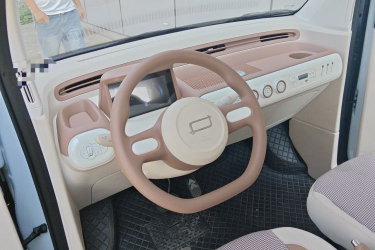 Used Bestune Pony 2026 222km Colorful Horse Steering Wheel