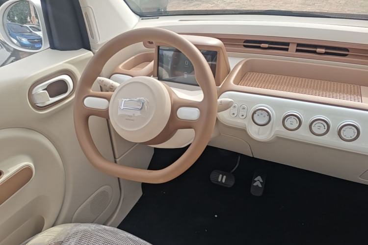 Used Bestune Pony 2026 Model 222km Cute Horse Plus Steering Wheel