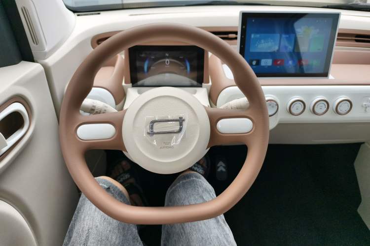 Used Bestune Pony 2026 Model 222km Agile Horse Steering Wheel