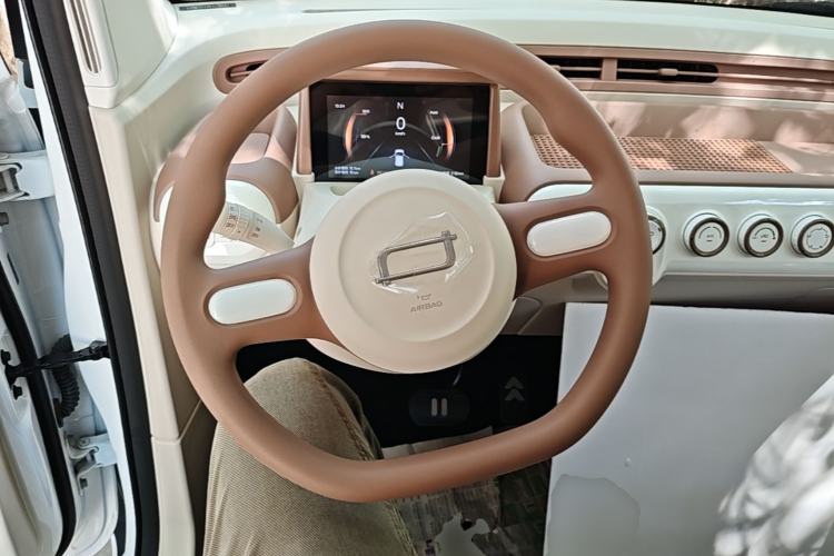 Used Bestune Pony 2026 222km Colorful Horse Steering Wheel