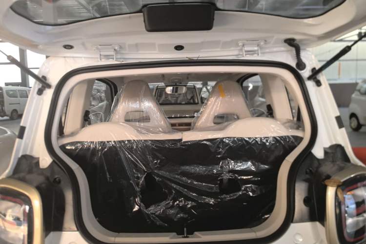 Used Bestune Pony 2026 222km Colorful Horse Trunk