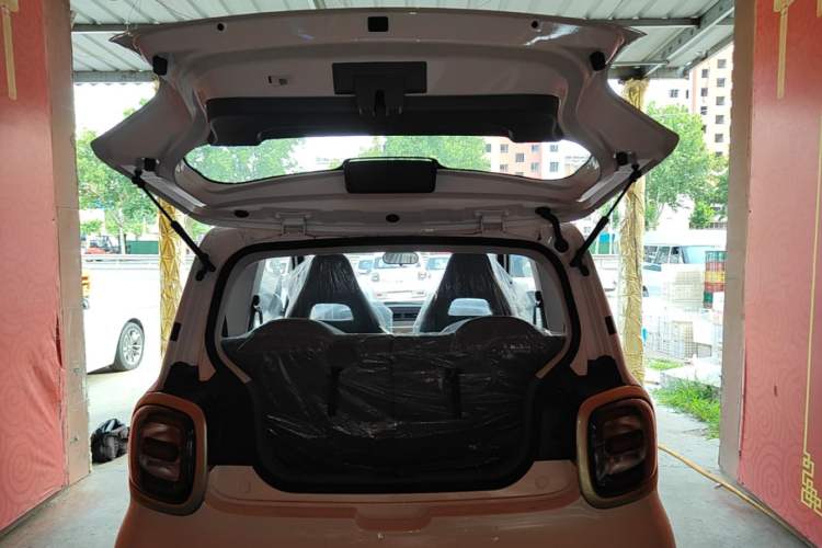 Used Bestune Pony 2026 Model 222km Cute Horse Trunk