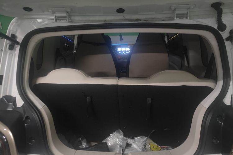 Used Bestune Pony 2026 222km Colorful Horse Trunk