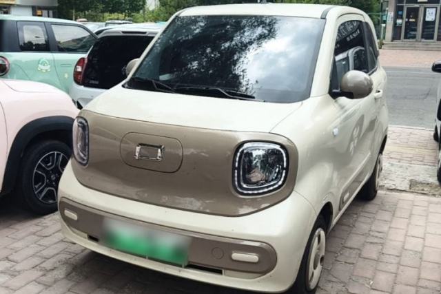 Used Bestune Pony 2026 222km Colorful Horse