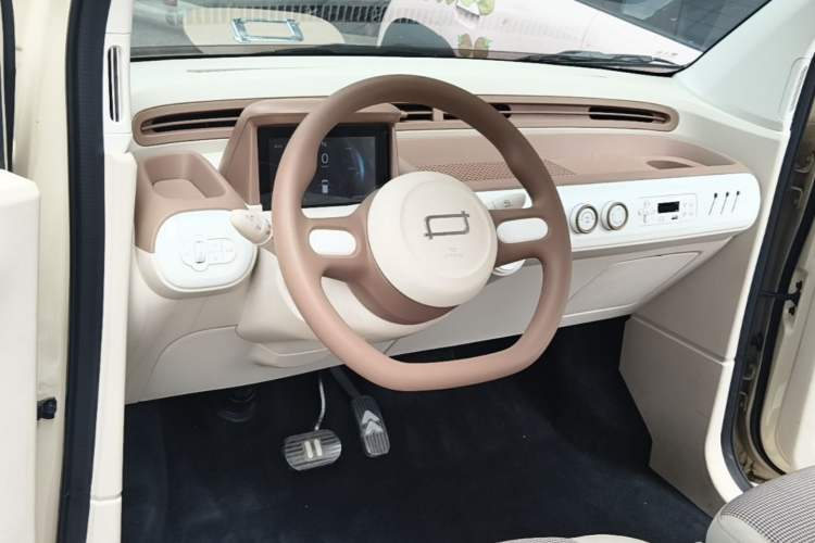 Used Bestune Pony 2026 222km Colorful Horse Center Console