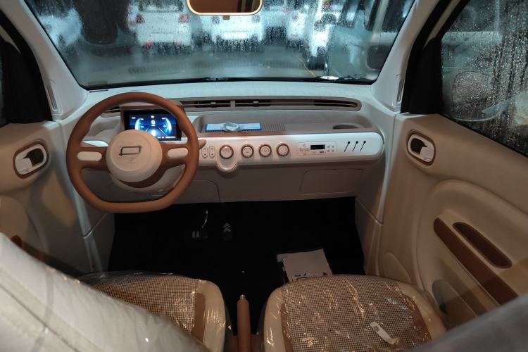 Used Bestune Pony 2026 222km Colorful Horse Center Console
