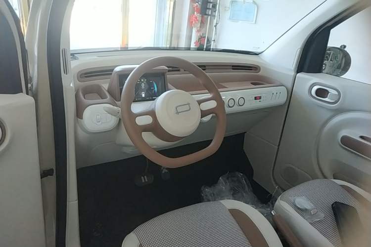 Used Bestune Pony 2026 222km Colorful Horse Center Console