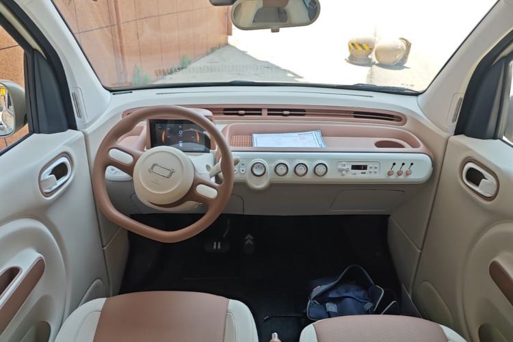 Used Bestune Pony 2026 Model 222km Shining Horse Center Console