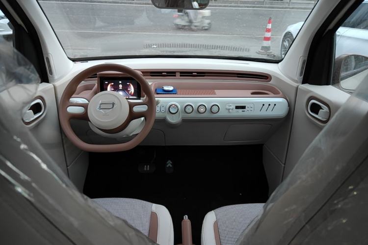 Used Bestune Pony 2026 222km Colorful Horse Center Console