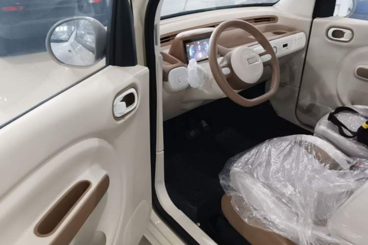 Used Bestune Pony 2026 222km Colorful Horse Driver Seat