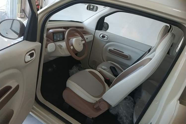 Used Bestune Pony 2026 222km Colorful Horse Driver Seat