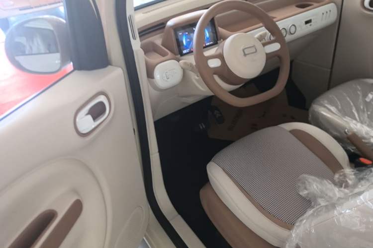 Used Bestune Pony 2026 222km Colorful Horse Driver Seat