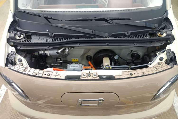 Used Bestune Pony 2026 222km Colorful Horse Engine Bay