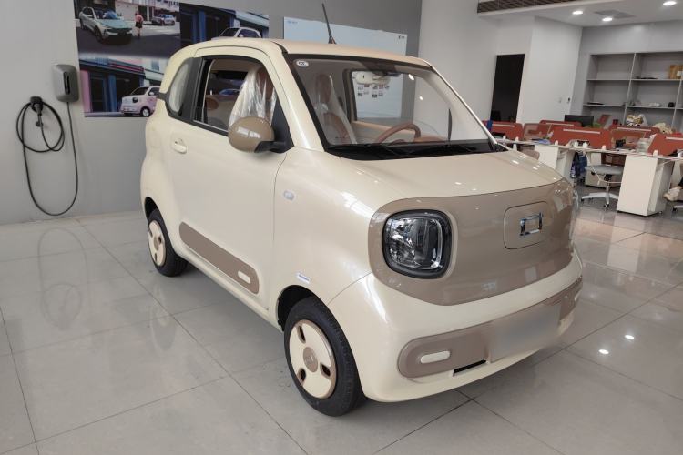Used Bestune Pony 2026 222km Colorful Horse Exterior 2