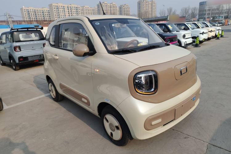 Used Bestune Pony 2026 222km Colorful Horse Exterior 2