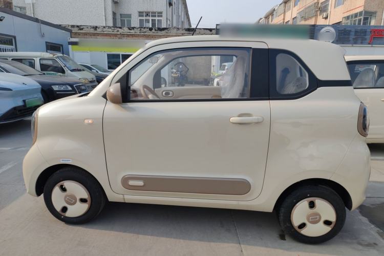 Used Bestune Pony 2026 222km Colorful Horse Exterior 3
